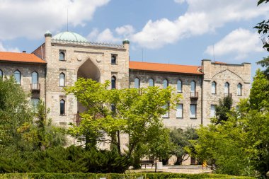 KARDZHALI, BULGARIA - 19 Temmuz 2020: Bulgaristan 'ın Kardzhali kentinin merkezindeki Tarihi Müze