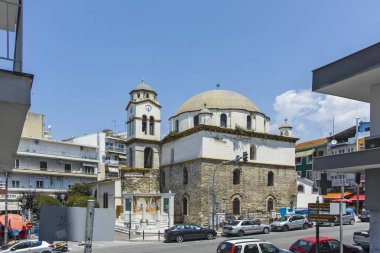 KAVALA, GREECE - 22 Haziran 2019: Yunanistan 'ın eski Kavala, Doğu Makedonya ve Trakya kentindeki Agios Nikolaos Kilisesi
