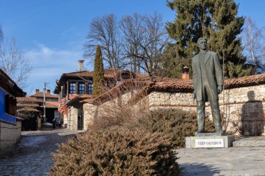 KOPRIVSHTITSA, BULGARIA - 25 Ocak 2020: Bulgaristan 'ın Sofya Bölgesi Koprivshtitsa kentindeki Todor Kableshkov Anıtı