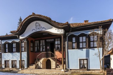 KOPRIVSHTITSA, BULGARIA - 25 Ocak 2020: Bulgaristan 'ın Sofya Bölgesi' nin Koprivshtitsa kentindeki Lutova House Museum
