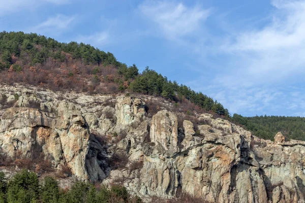 Dazhdovnitsa 불가리아의 카르드잘 로도피 산맥에 트라키 아인의 — 스톡 사진