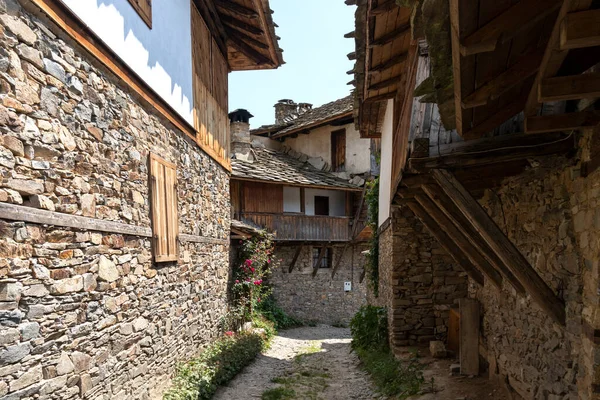 Kovachevitsa Bulgarien Juni 2020 Dorf Kovachevitsa Mit Authentischen Häusern Aus — Stockfoto