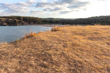 Bulgaristan 'ın Burgaz Bölgesi Sinemorets köyü yakınlarındaki Butamyata plajı