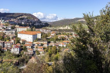 Bulgaristan 'ın Veliko Tarnovo kentinin muhteşem panoramik manzarası