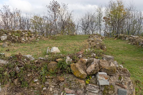 Ruínas Antiga Fortificação Castra Montanensium Cidade Montana Bulgária — Fotografia de Stock