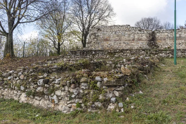 Руины Древней Крепости Кастра Монтанензиум Городе Монтана Болгария — стоковое фото