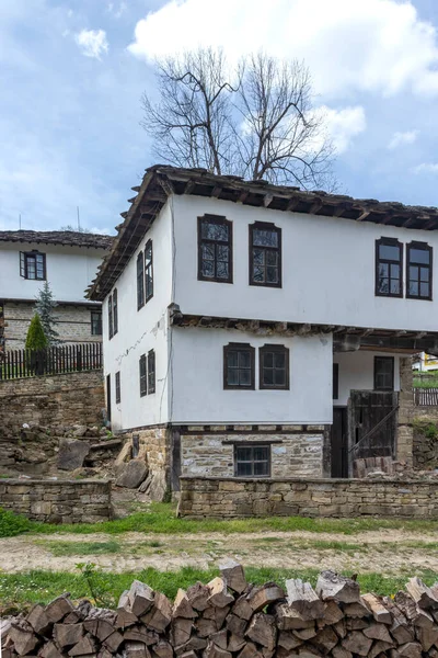 Calle Típica Casas Antiguas Pueblo Histórico Bozhentsi Región Gabrovo Bulgaria — Foto de Stock