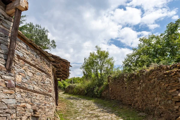 Χωριό Kovachevitsa Αυθεντικά Σπίτια Του Δέκατου Ένατου Αιώνα Περιοχή Blagoevgrad — Φωτογραφία Αρχείου