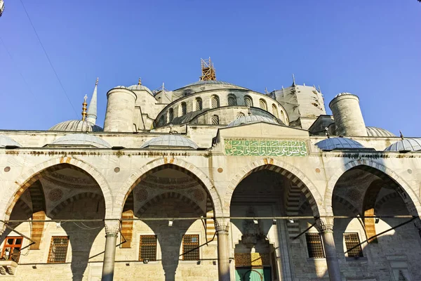 イスタンブール トルコ 7月27 2019 スルタン アーメド モスクは トルコのイスタンブールのブルーモスクとして知られています — ストック写真