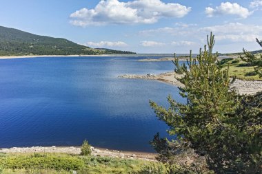 Belmeken Reservoir, Rila Dağı, Bulgaristan ile muhteşem manzara