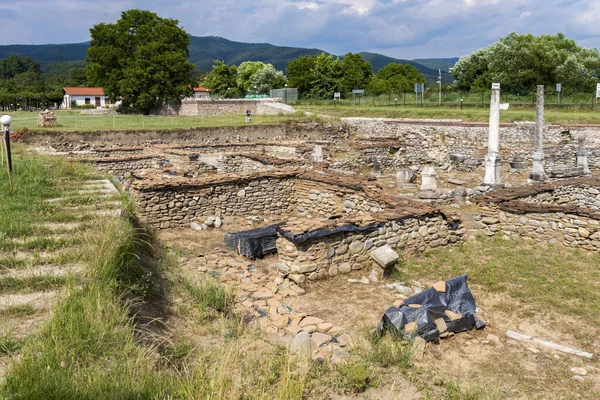Bulgaristan 'ın Blagoevgrad Bölgesi' ndeki Garmen kasabası yakınlarındaki antik Roma şehri Nicopolis ad Nestum 'un kalıntıları