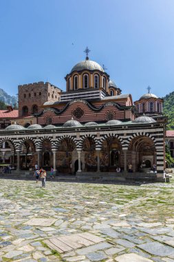 RILA MONASTERY, BULGARIA - 24 Haziran 2021: Rila (Rila Manastırı), Kyustendil Bölgesi, Bulgaristan 'daki Saint Ivan (John) Manastırı' nın iç manzarası
