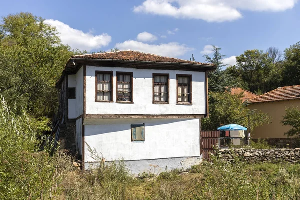 Svezhen Bulgarie Septembre 2020 Village Svezhen Avec Des Maisons Authentiques — Photo