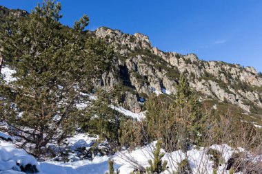Bulgaristan 'ın Malyovitsa zirvesi yakınlarındaki Rila Dağı' nın şaşırtıcı kış manzarası