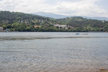 Pancharevo Gölü yaz manzarası, Sofya şehir bölgesi, Bulgaristan