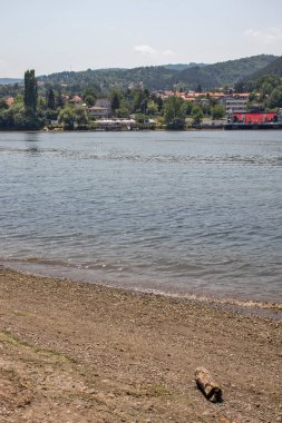 Pancharevo Gölü yaz manzarası, Sofya şehir bölgesi, Bulgaristan