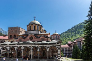 RILA MONASTERY, BULGARIA - 24 Haziran 2021: Rila (Rila Manastırı), Kyustendil Bölgesi, Bulgaristan 'daki Saint Ivan (John) Manastırı' nın iç manzarası