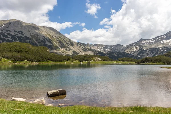 Paisagem Incrível Lago Muratovo Hvoynato Montanha Pirin Bulgária — Fotografia de Stock