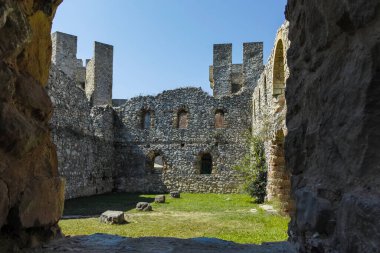 DESPOTOVAC, SERBIA - 11 Ağustos 2019: Manasija manastırı, Sumadija ve Batı Sırbistan 'daki ortaçağ binaları