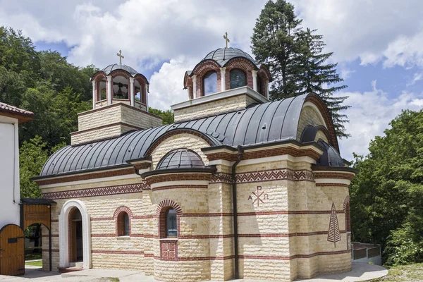 ブルガリア ソフィア市リリン山の聖三位一体に捧げられた正教会のディボティノ修道院 — ストック写真