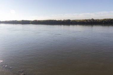 RUSE, BULGARIA - NOVEMBER 2, 2020: Bulgaristan 'ın Ruse kentinin merkezindeki Costal Caddesi Panoraması
