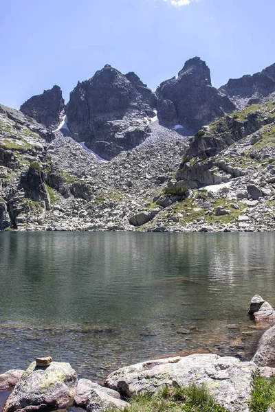 Úžasná Krajina Scary Jezero Kupens Vrcholy Rilského Pohoří Bulharsko — Stock fotografie
