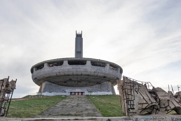 Buzludzha Bulgarien Mai 2021 Verlassenes Gedenkhaus Der Bulgarischen Kommunistischen Partei — Stockfoto