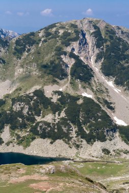 Vlahini göller, Pirin Dağı manzarasına güzel yaz