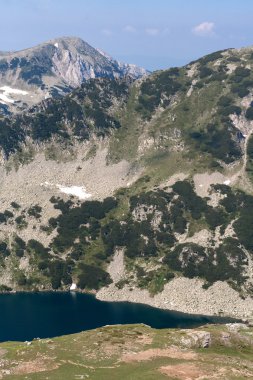 Vlahini göller, Pirin Dağı manzarasına güzel yaz