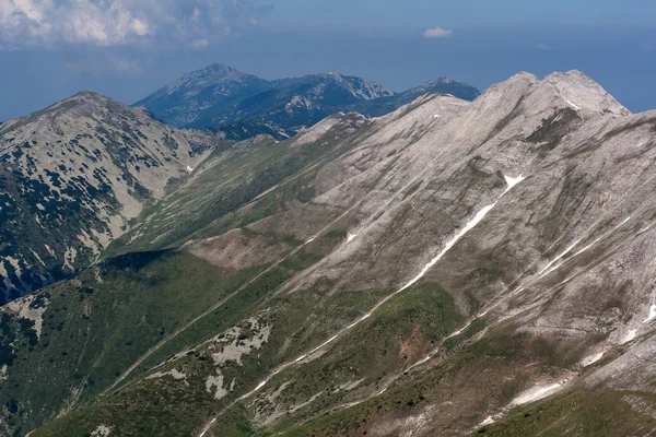 Panoramiczny widok Banski Suchodoł szczyt i Koncheto, góry Pirin — Zdjęcie stockowe