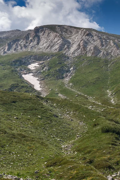 Path to climbing a Vihren Peak, Pirin Mountain — Stock Photo, Image