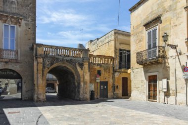 LECCE, İtalya - 12 Mayıs 2024: İtalya 'nın Apulia Bölgesi' ndeki Eski Lecce kasabasının muhteşem manzarası