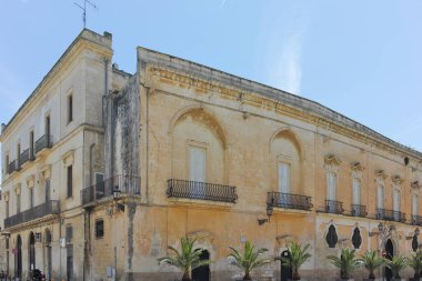 LECCE, İtalya - 12 Mayıs 2024: İtalya 'nın Apulia Bölgesi' ndeki Eski Lecce kasabasının muhteşem manzarası