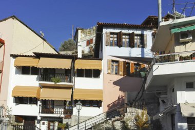 KAVALA, GREECE - 27 Aralık 2023: Eski Kavala kenti, Doğu Makedonya ve Trakya, Yunanistan