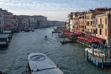 VENICE, İtalya - 05 Aralık 2024: Venedik, Veneto Bölgesi, İtalya 'nın Eski Kenti Panorama