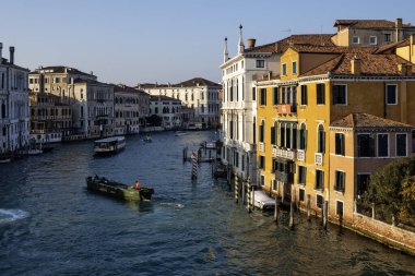 VENICE, İtalya - 05 Aralık 2024: Venedik, Veneto Bölgesi, İtalya 'nın Eski Kenti Panorama