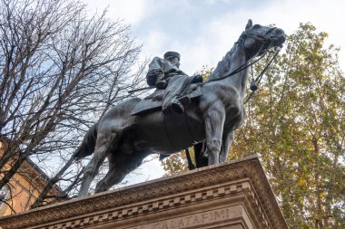 BOLOGNA, İtalya - 07 Aralık 2024: Bologna 'nın Eski Kasabası Panorama, Emilia-Romagna Bölgesi, İtalya