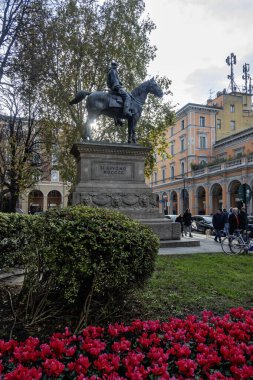 BOLOGNA, İtalya - 07 Aralık 2024: Bologna 'nın Eski Kasabası Panorama, Emilia-Romagna Bölgesi, İtalya