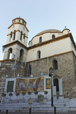KAVALA, GREECE - 27 Aralık 2023: Eski Kavala kenti, Doğu Makedonya ve Trakya, Yunanistan