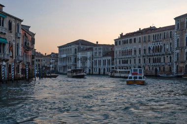 VENICE, İtalya - 05 Aralık 2024: Venedik, Veneto Bölgesi, İtalya 'nın Eski Kenti Panorama