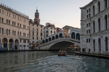 VENICE, İtalya - 05 Aralık 2024: Venedik, Veneto Bölgesi, İtalya 'nın Eski Kenti Panorama