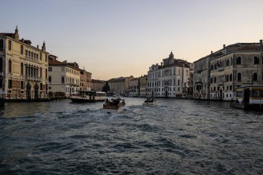 VENICE, İtalya - 05 Aralık 2024: Venedik, Veneto Bölgesi, İtalya 'nın Eski Kenti Panorama