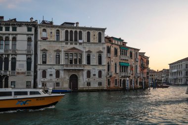VENICE, İtalya - 05 Aralık 2024: Venedik, Veneto Bölgesi, İtalya 'nın Eski Kenti Panorama