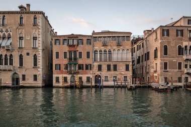 VENICE, İtalya - 05 Aralık 2024: Venedik, Veneto Bölgesi, İtalya 'nın Eski Kenti Panorama