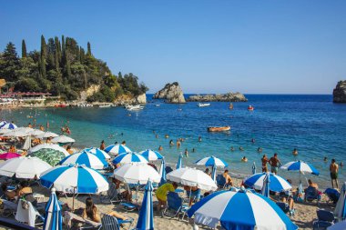 PARGA, GREECE - 5 AĞUSTOS 2024: Parga, Epirus, Yunanistan 'ın şaşırtıcı yaz manzarası