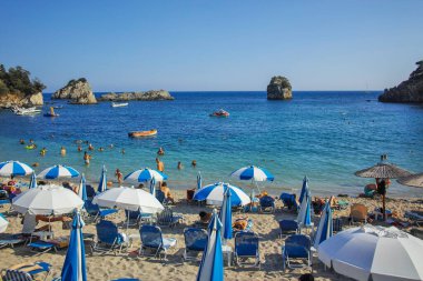 PARGA, GREECE - 5 AĞUSTOS 2024: Parga, Epirus, Yunanistan 'ın şaşırtıcı yaz manzarası