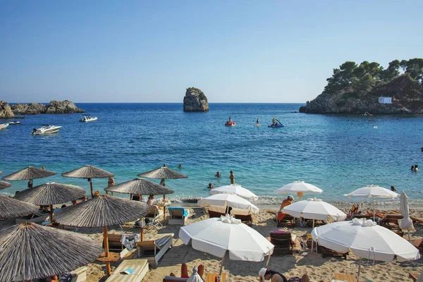 PARGA, GREECE - 5 AĞUSTOS 2024: Parga, Epirus, Yunanistan 'ın şaşırtıcı yaz manzarası