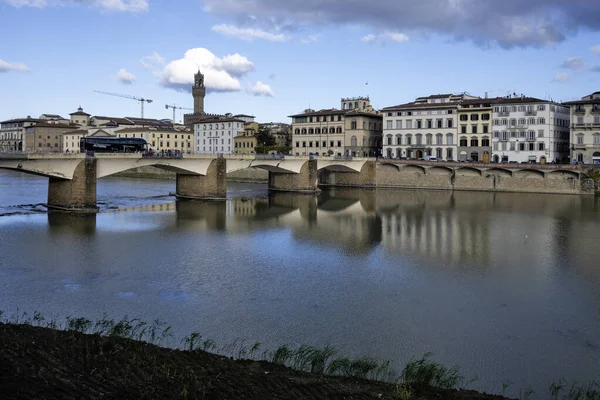 FLORENCE, İTALYA - 05 Aralık 2024: Floransa, Toskana Bölgesi, İtalya 'nın Eski Kenti Panorama