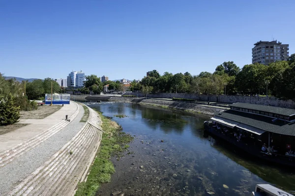 NIS, SERBIA - 21 Eylül 2025: Sırbistan 'ın Niş kentinin şaşırtıcı Panoraması