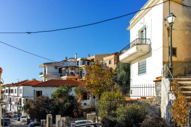 KAVALA, GREECE - 27 Aralık 2023: Eski Kavala kenti, Doğu Makedonya ve Trakya, Yunanistan